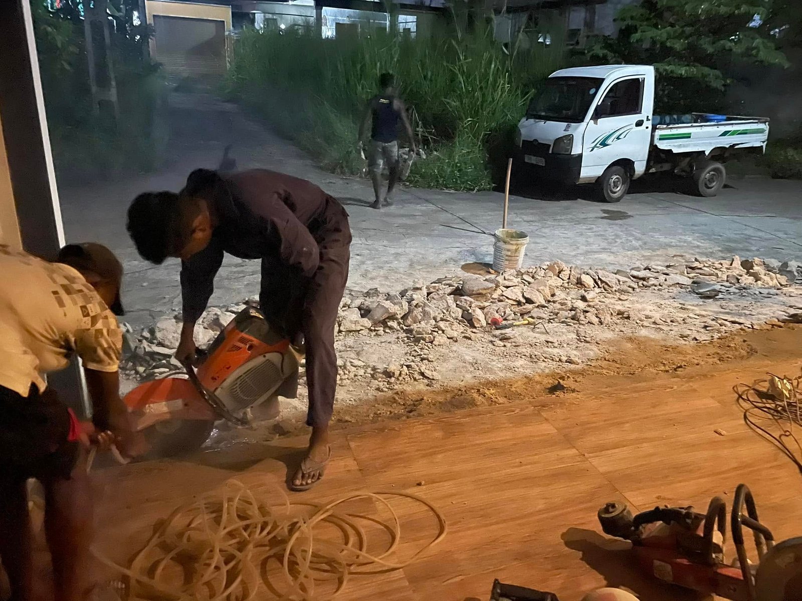 floor cutting contractors price in gampaha