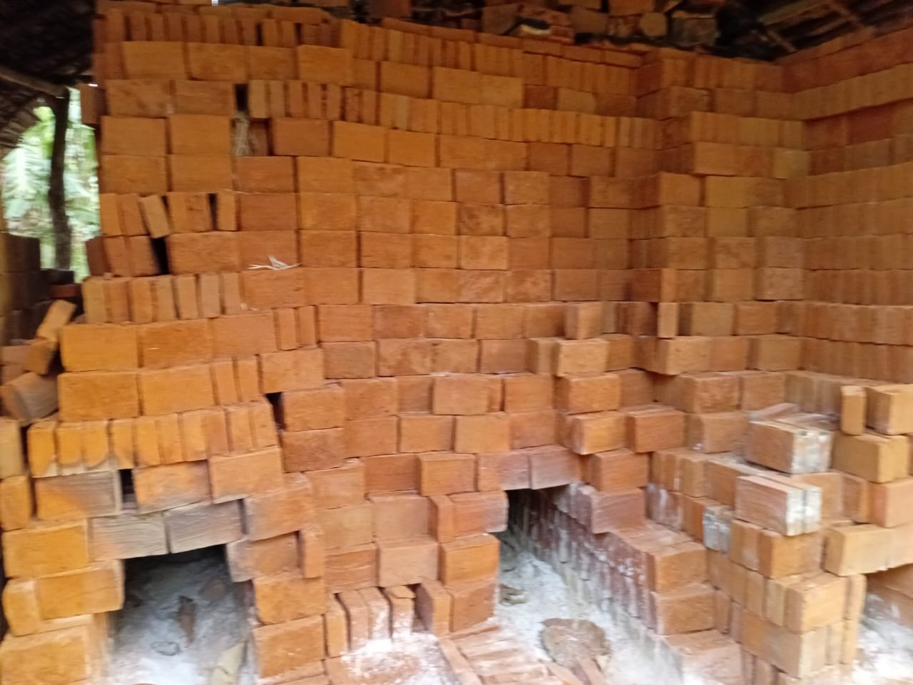 Other image 202508/clay-bricks-price-in-polonnaruwa-wedabima-f45c92d3c3.jpeg