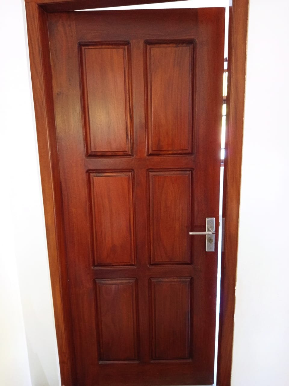 Other image 202508/waterbase-painting-price-in-sri-lanka-wedabima-4b998af9aa.jpeg