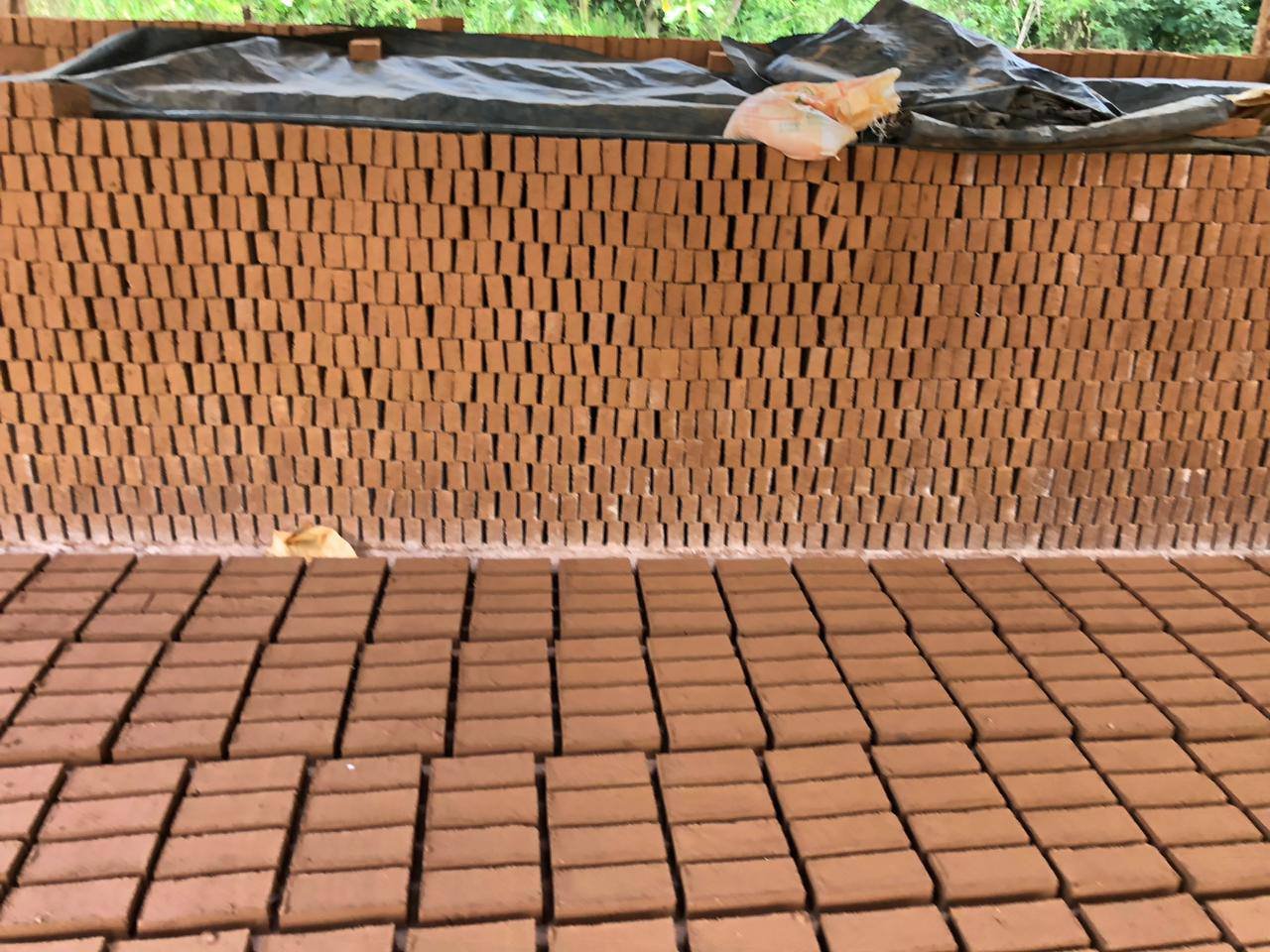 Other image 202509/bricks-blocks-for-sale-in-katugastota-sri-lanka-wedabima-6c72a2e331.jpg