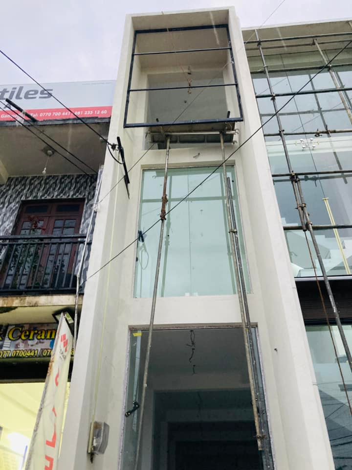 Other image 202509/punsara-aluminum-fabricators-and-glass-work-wedabima-52bab465fe.jpg