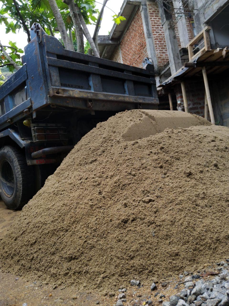 Other image 202509/river-sand-suppliers-in-matale-dambulla-wedabima-94034e6745.jpg