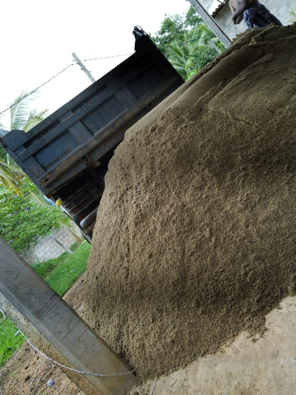 Other image 202509/river-sand-suppliers-in-matale-dambulla-wedabima-c5c05a5493.jpg