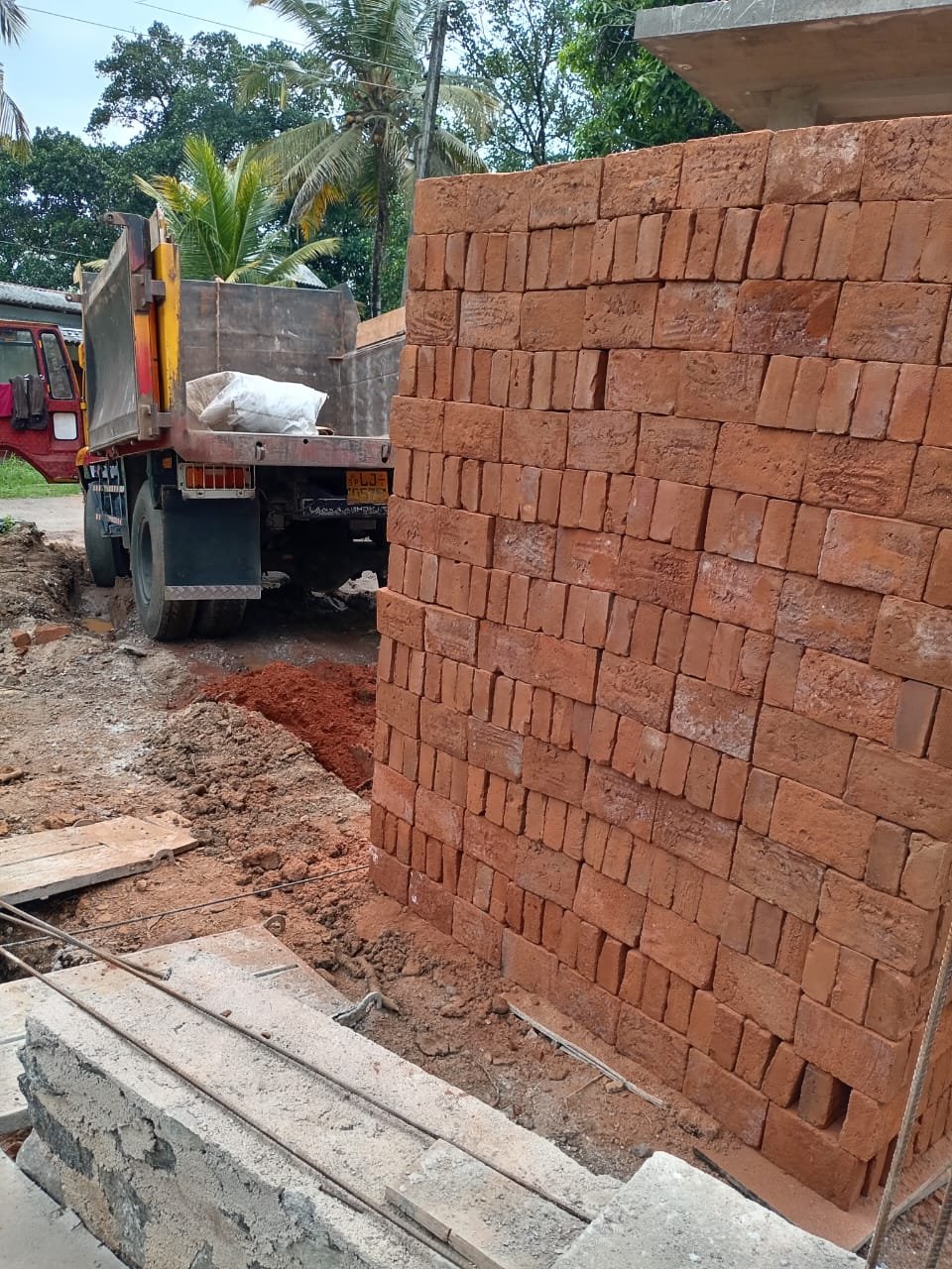 Other image 202510/bricks-suppliers-in-wellawaya-wedabima-0f9ca3d82c.jpeg