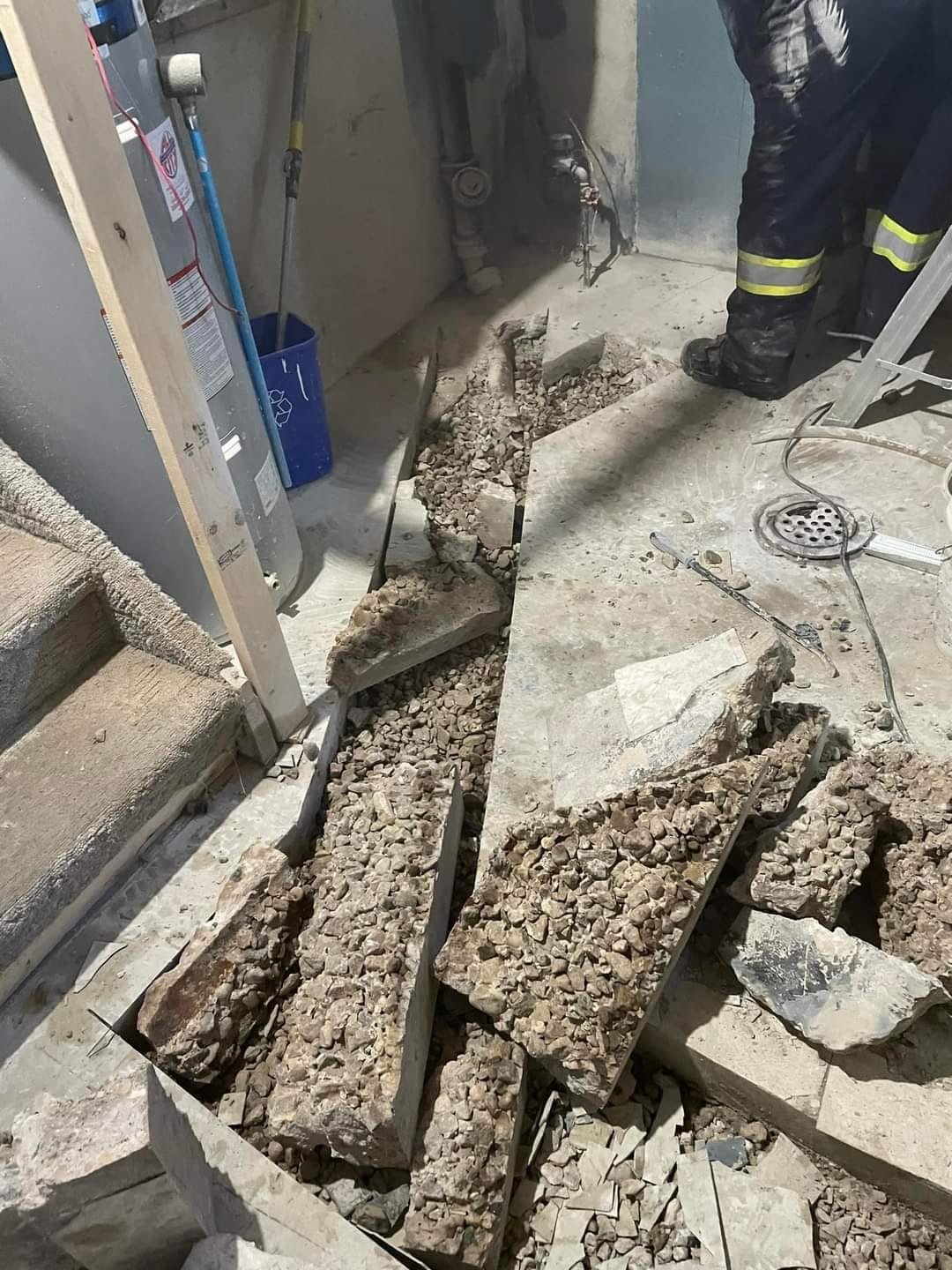 Other image 202510/concrete-demolishing-service-polgahawela-in-colombo-wedabima-34896426fd.jpg
