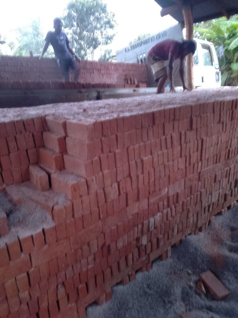 Other image 202510/engineering-gadol-price-in-monaragala-wedabima-a0bef6fe01.jpeg