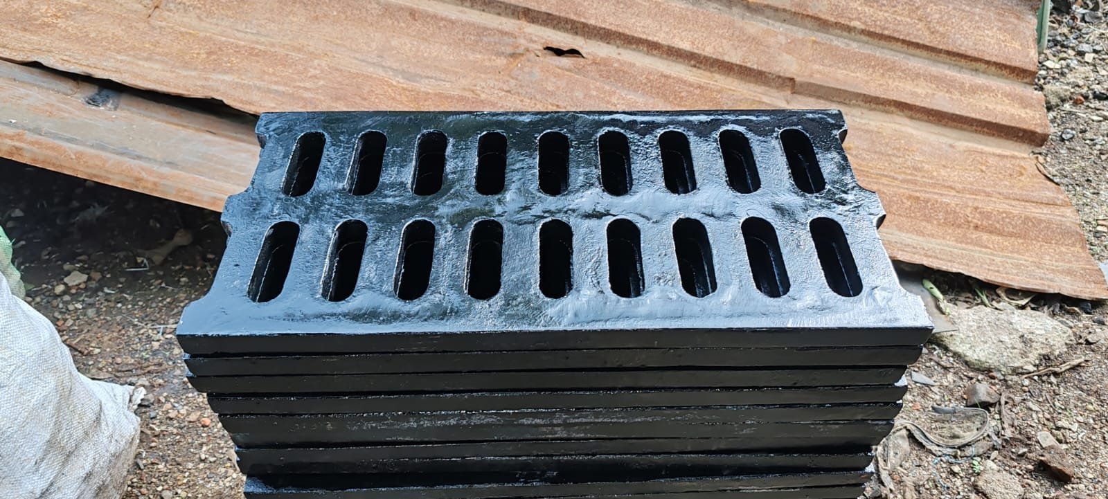 Other image 202511/cast-iron-grating-in-sri-lanka-wedabima-db4435ac2a.jpg
