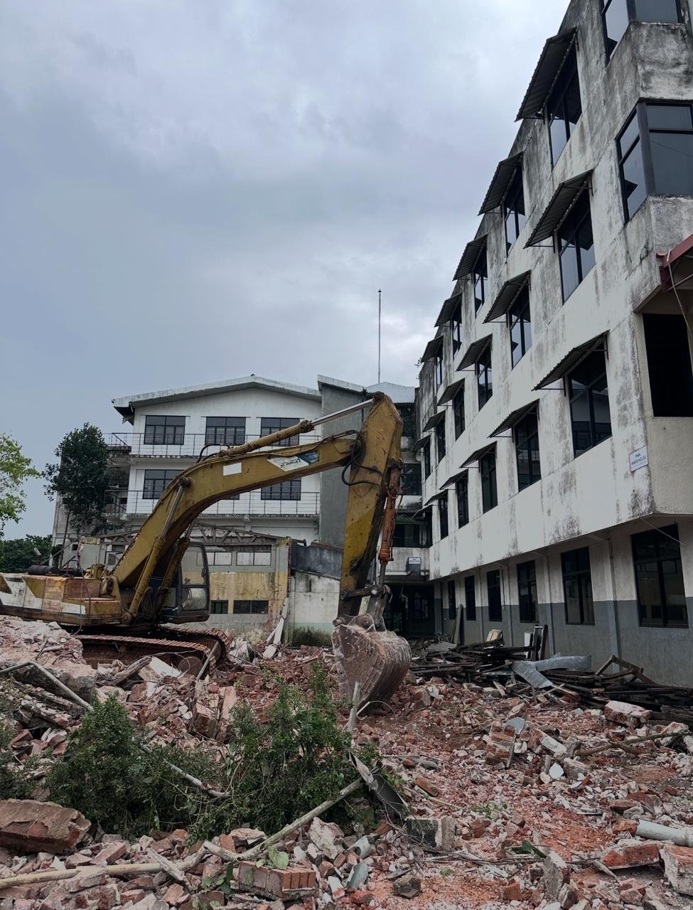 Other image 202511/land-clearing-and-demolition-price-colombo-ragama-wedabima-47b2c28831.jpeg