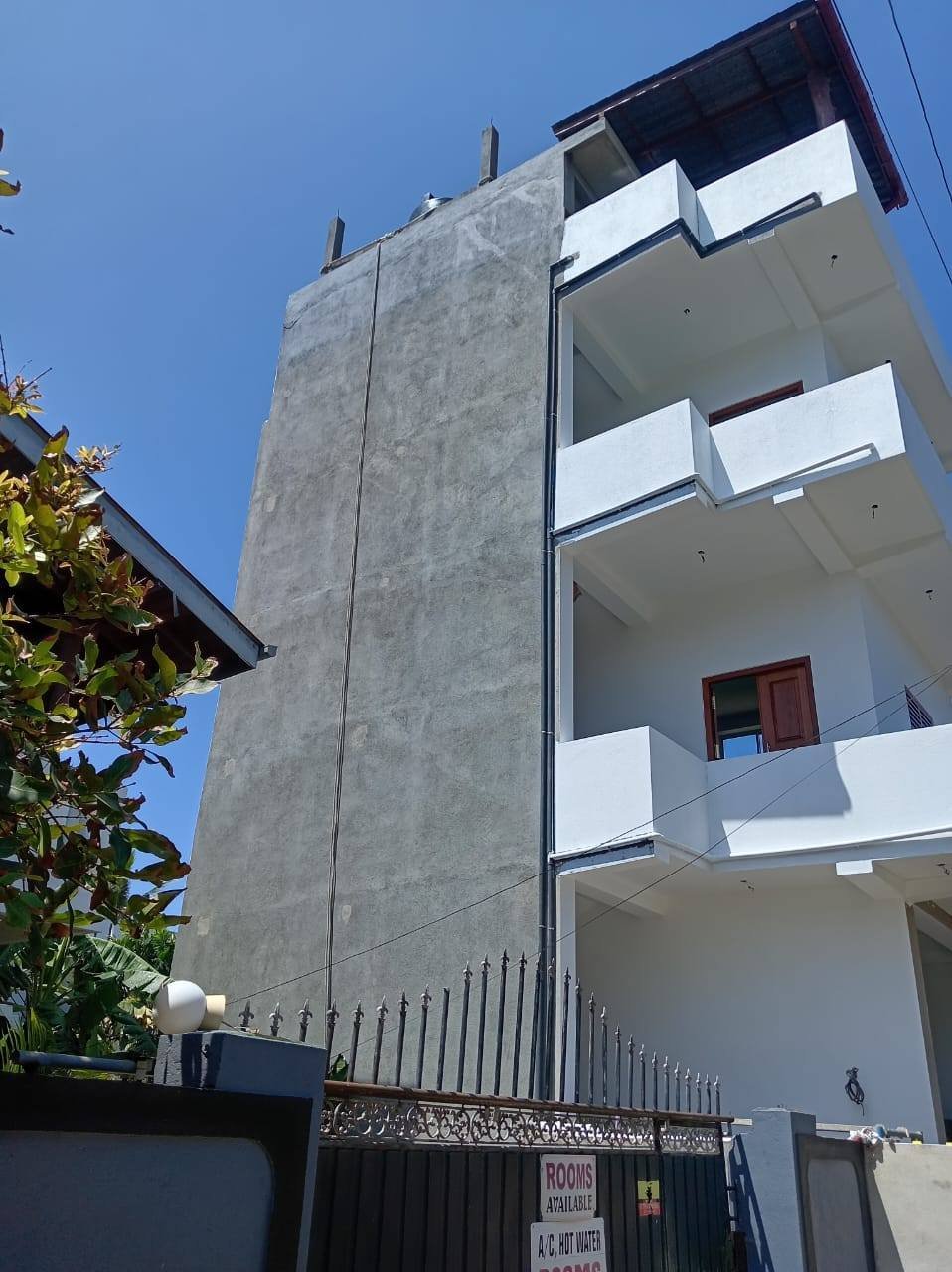Other image 202511/waterproofing-paint-for-walls-in-galle-wedabima-914b586e97.jpg