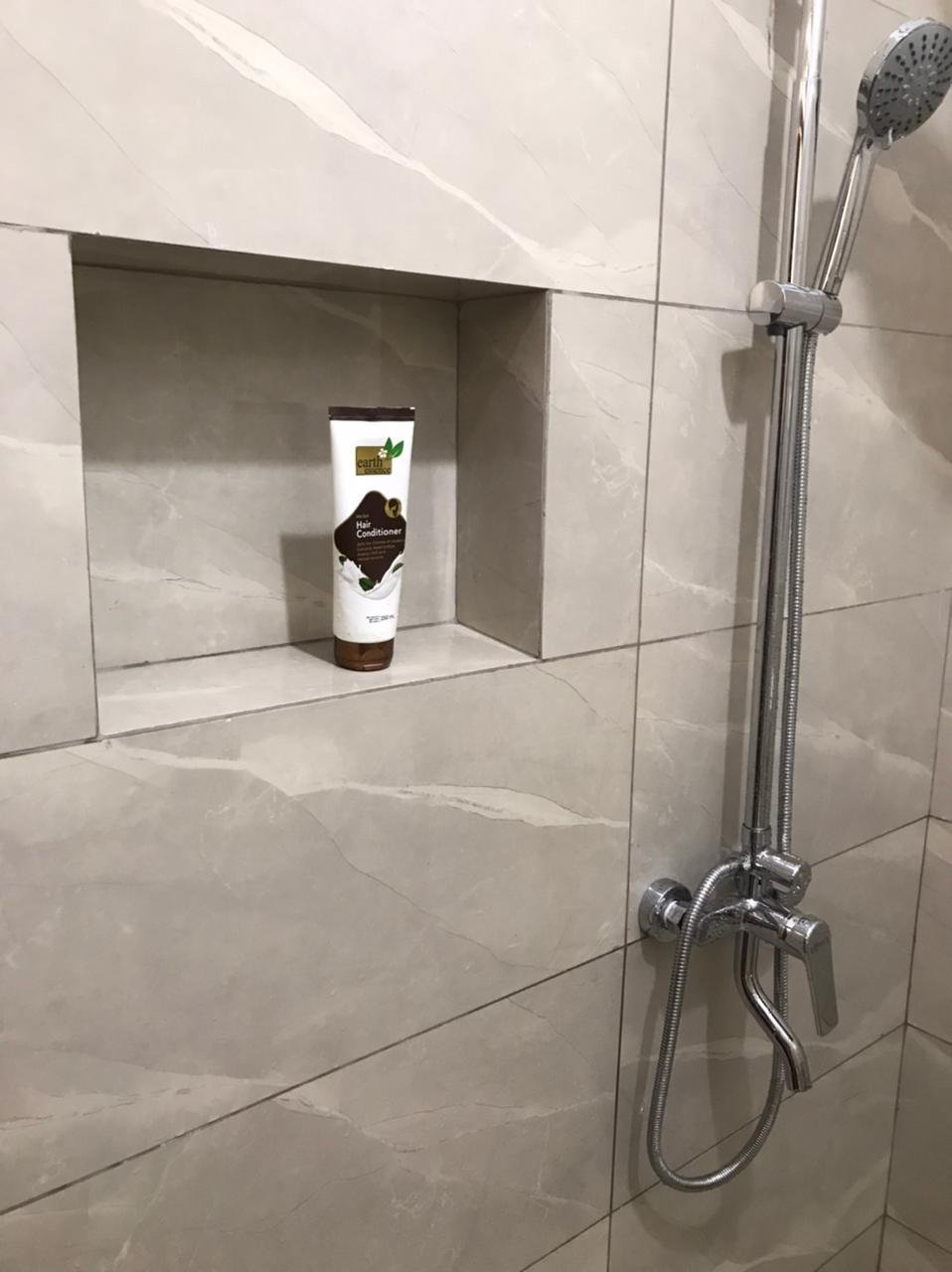 Other image 202512/bathroom-wall-tile-work-price-delgoda-wedabima-e64d16662f.jpeg