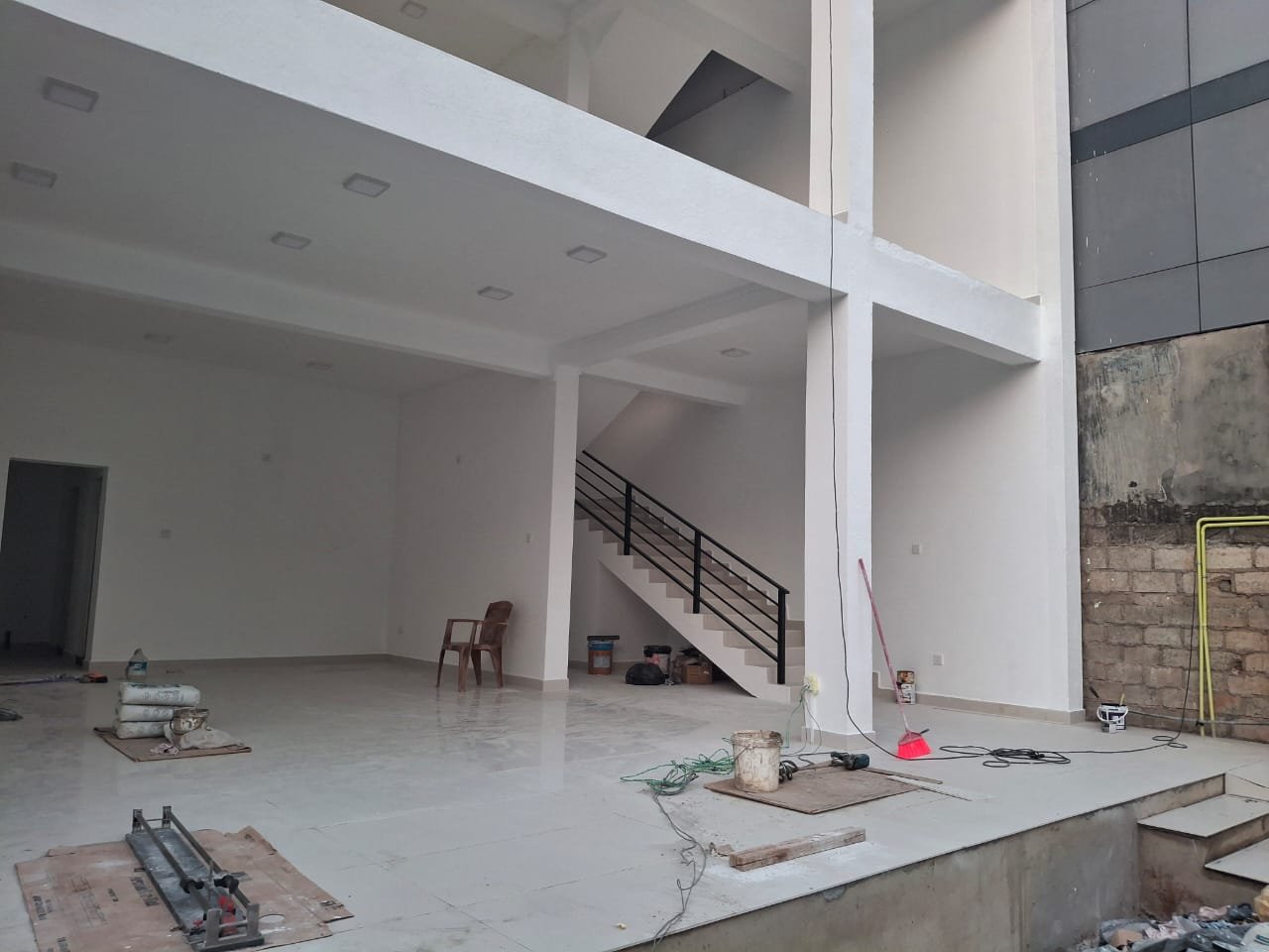 Other image 202601/commercial-building-construction-companies-in-colombo-wedabima-a8162ec9b6.jpg