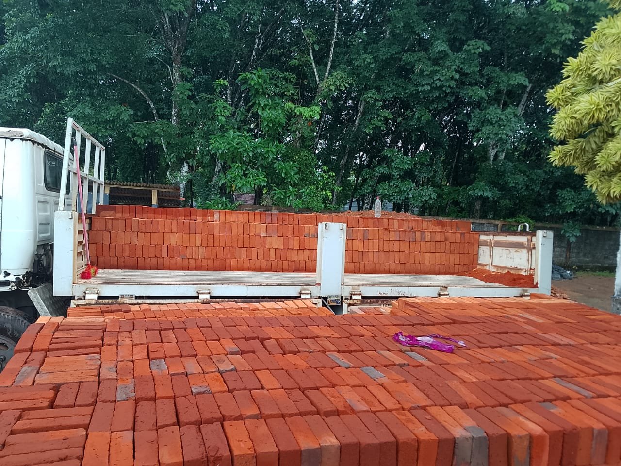 Other image 202601/red-clay-bricks-price-in-saliyawewa-wedabima-9b2c70f2db.jpeg