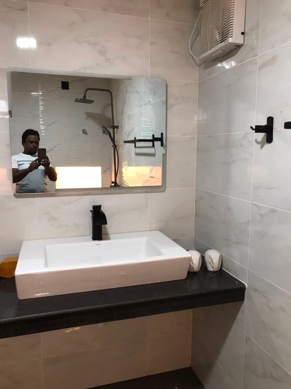 Other image 202607/bathroom-wall-tile-work-price-delgoda-wedabima-d3e07c2569.jpeg