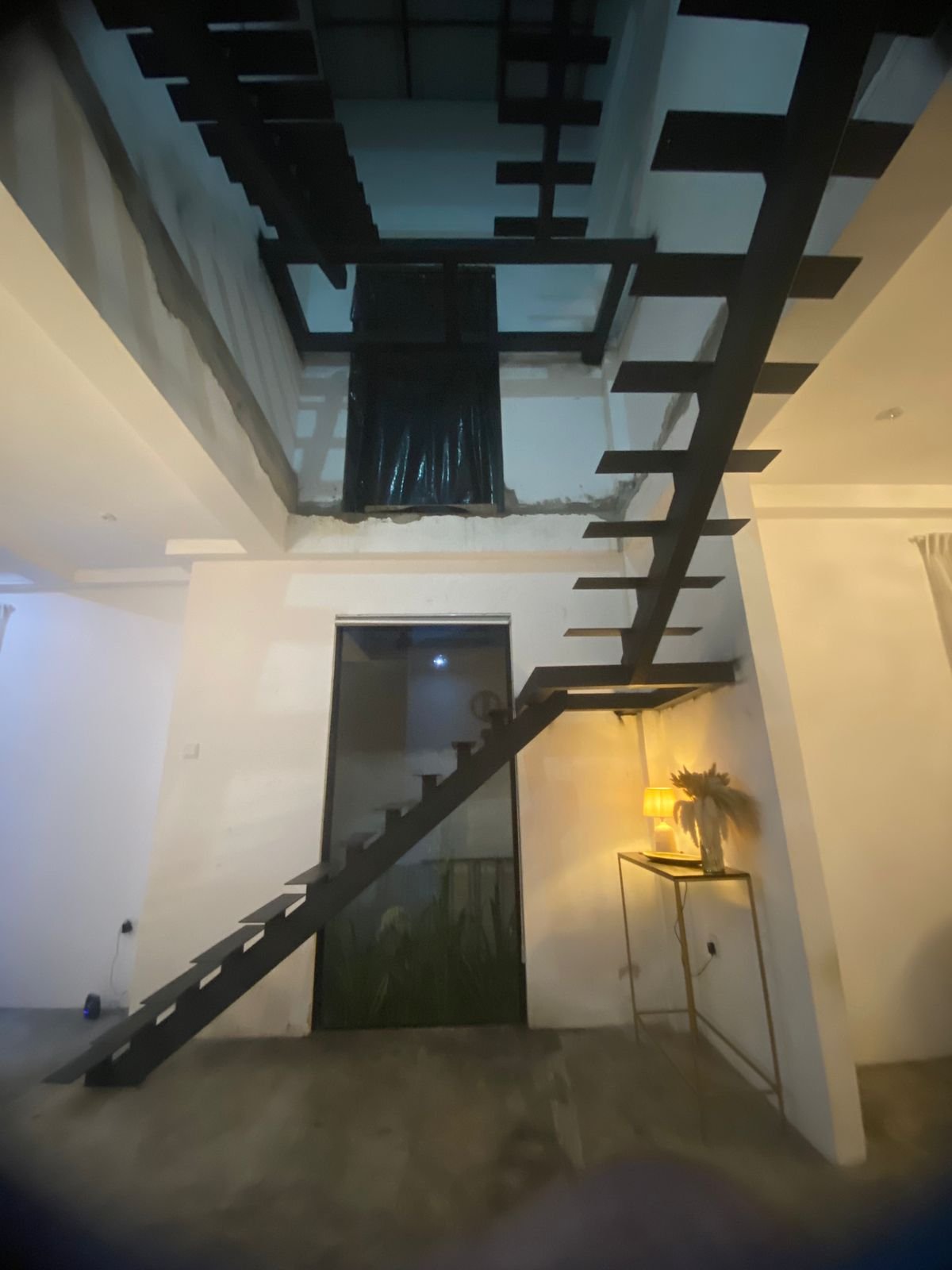 Other image 202608/iron-staircase-contractor-in-sri-lanka-wedabima-6e5a45edf8.jpeg