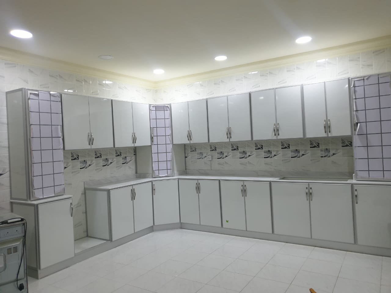 Other image 202610/kitchen-pantry-cupboard-designers-in-srilanka-wedabima-75f5dae4e9.jpeg